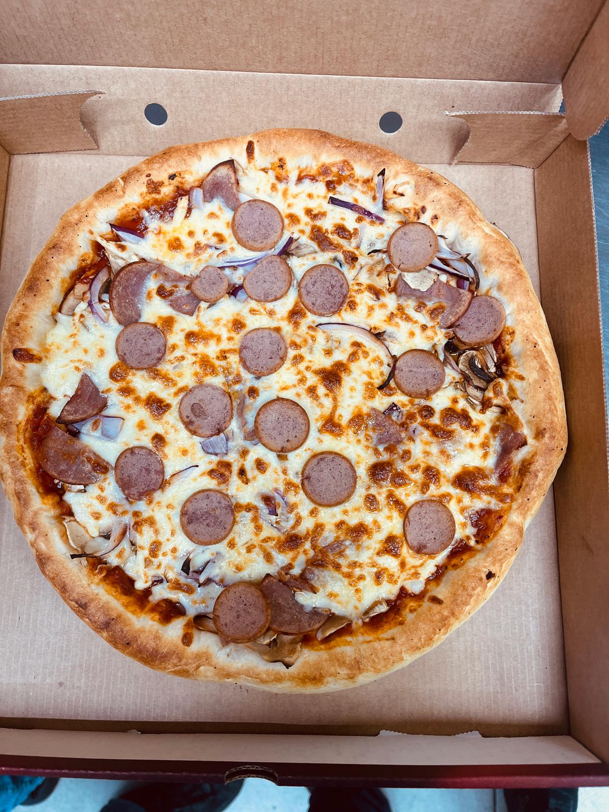 Tasty breakfast Pizza