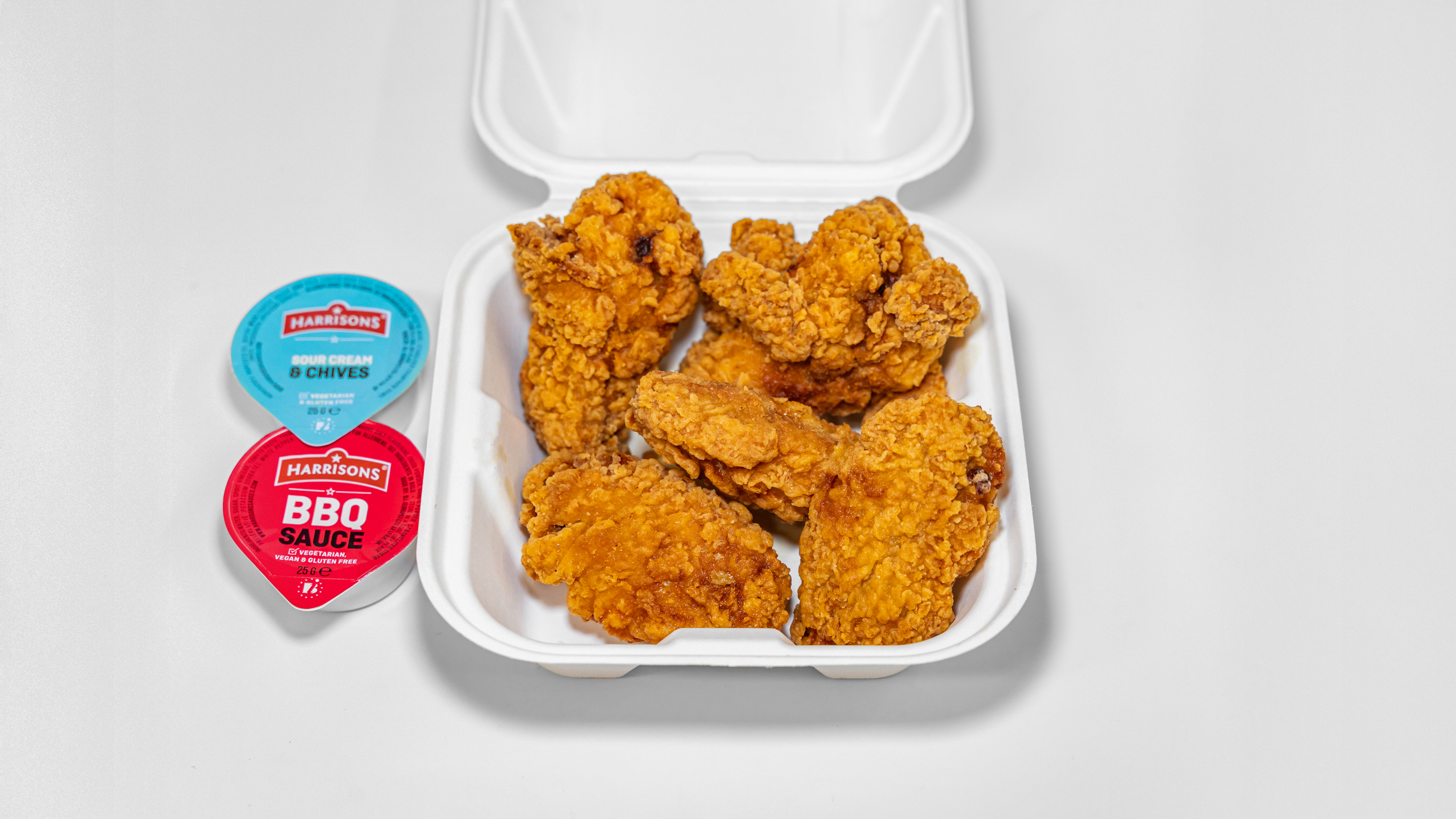 Hot Wings (5) & 2 Dips