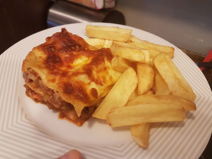 Lasagna & Chips